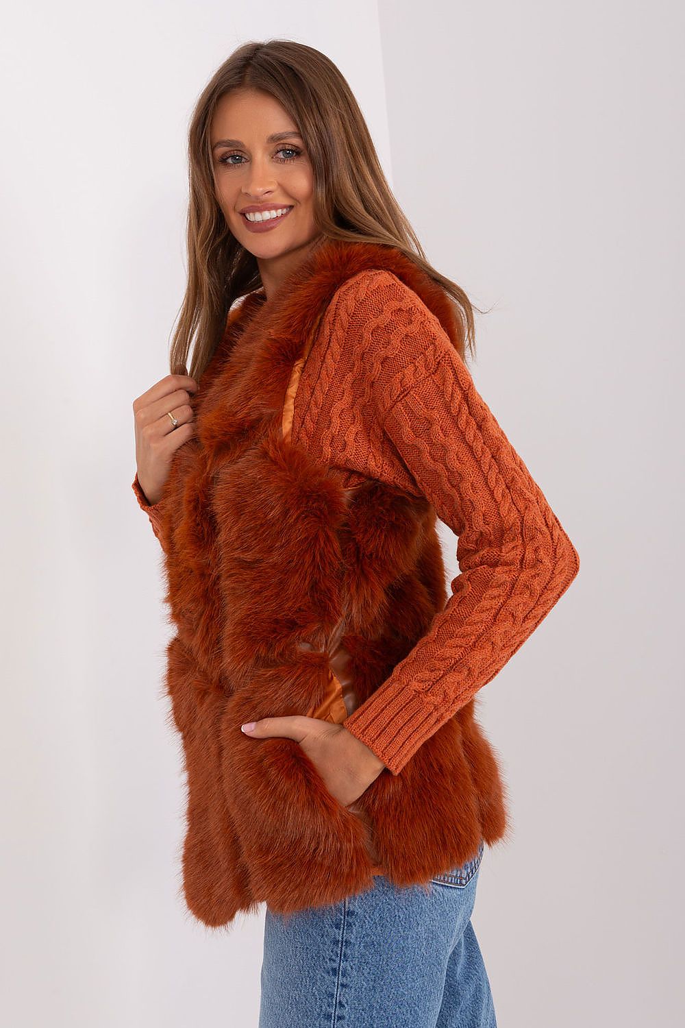 vest model 187535 AT