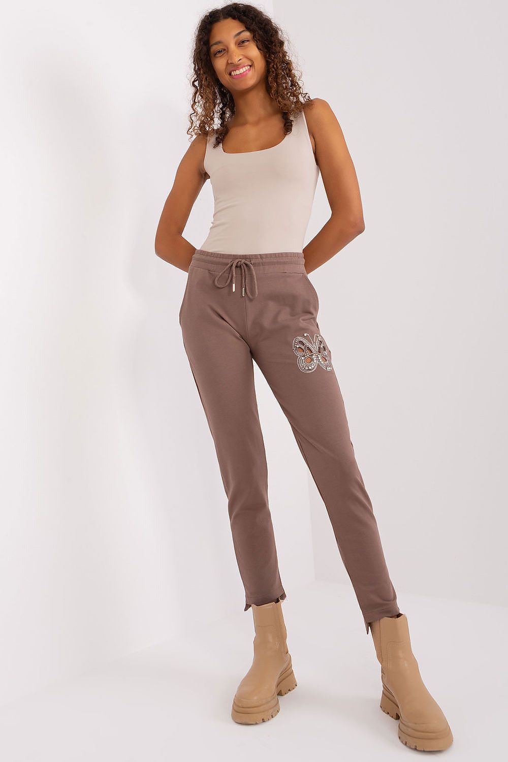trainingsbroek model 191217 Relevance