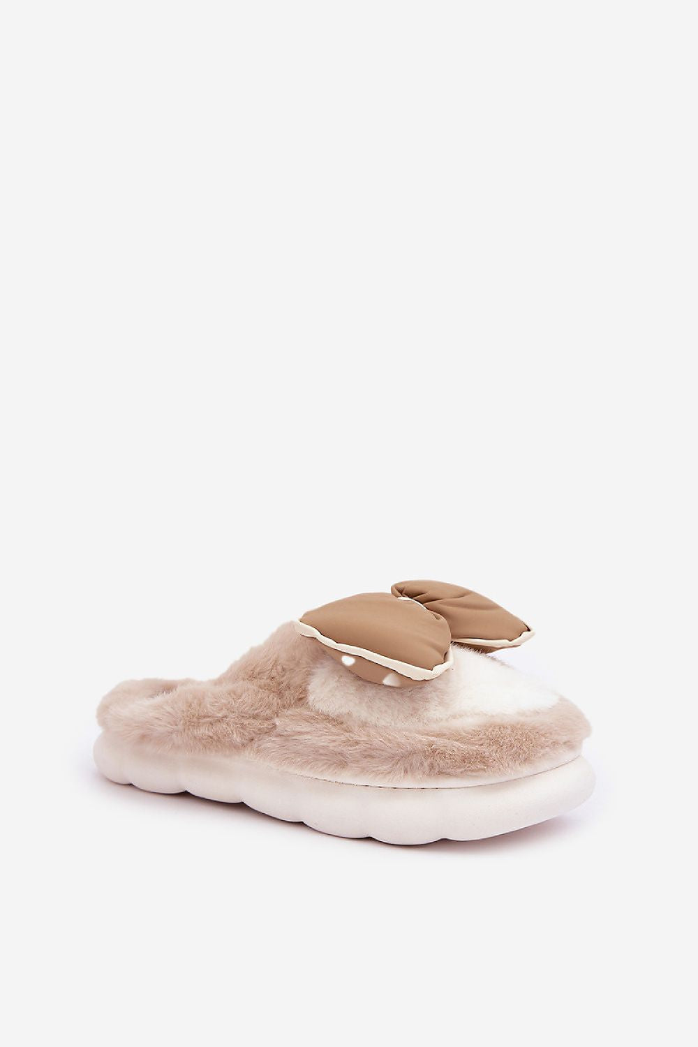 slippers model 204945 Step in style