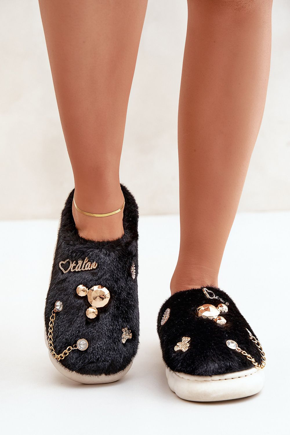 slippers model 204956 Step in style