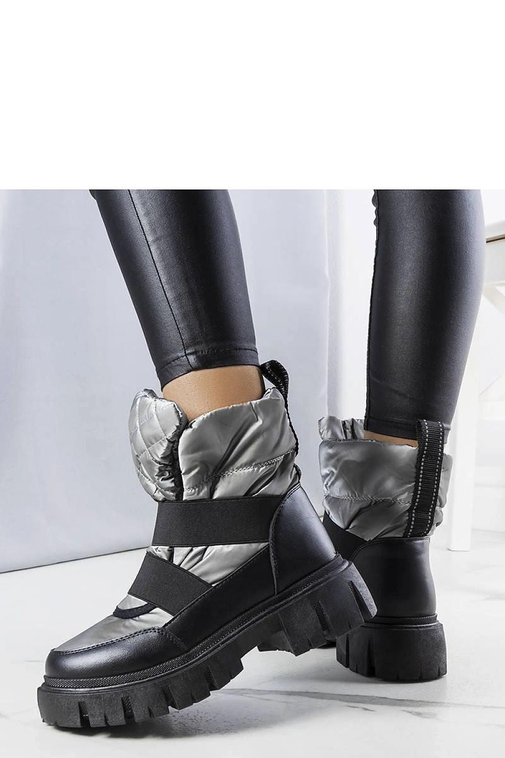 Laarsjes model 206423 Solea