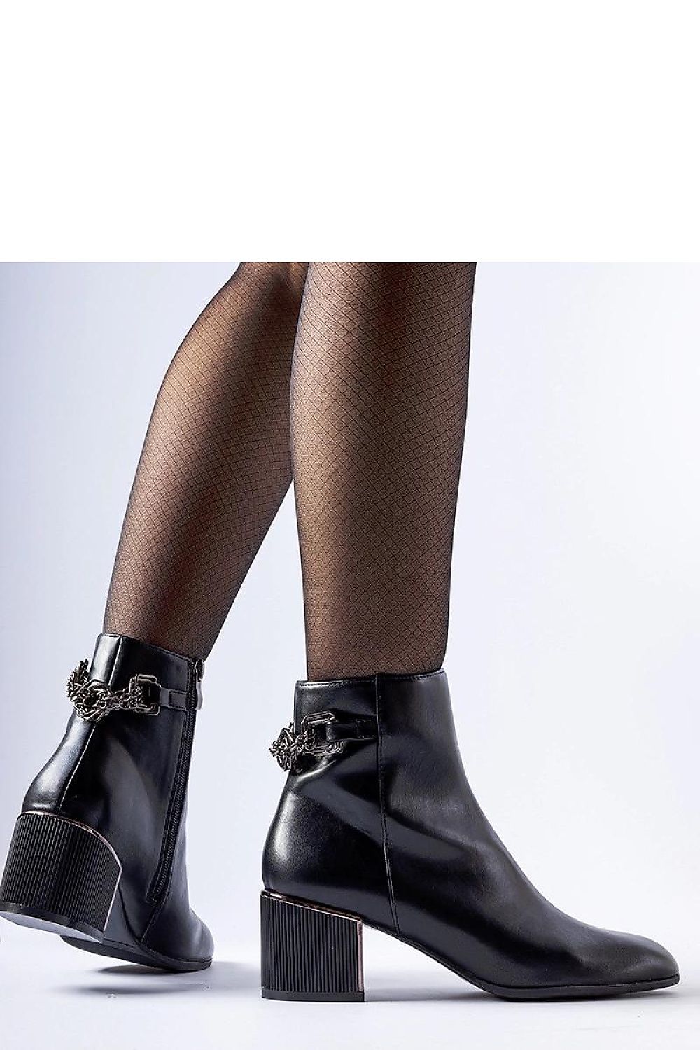 Laarsjes op sleehak model 206491 Solea