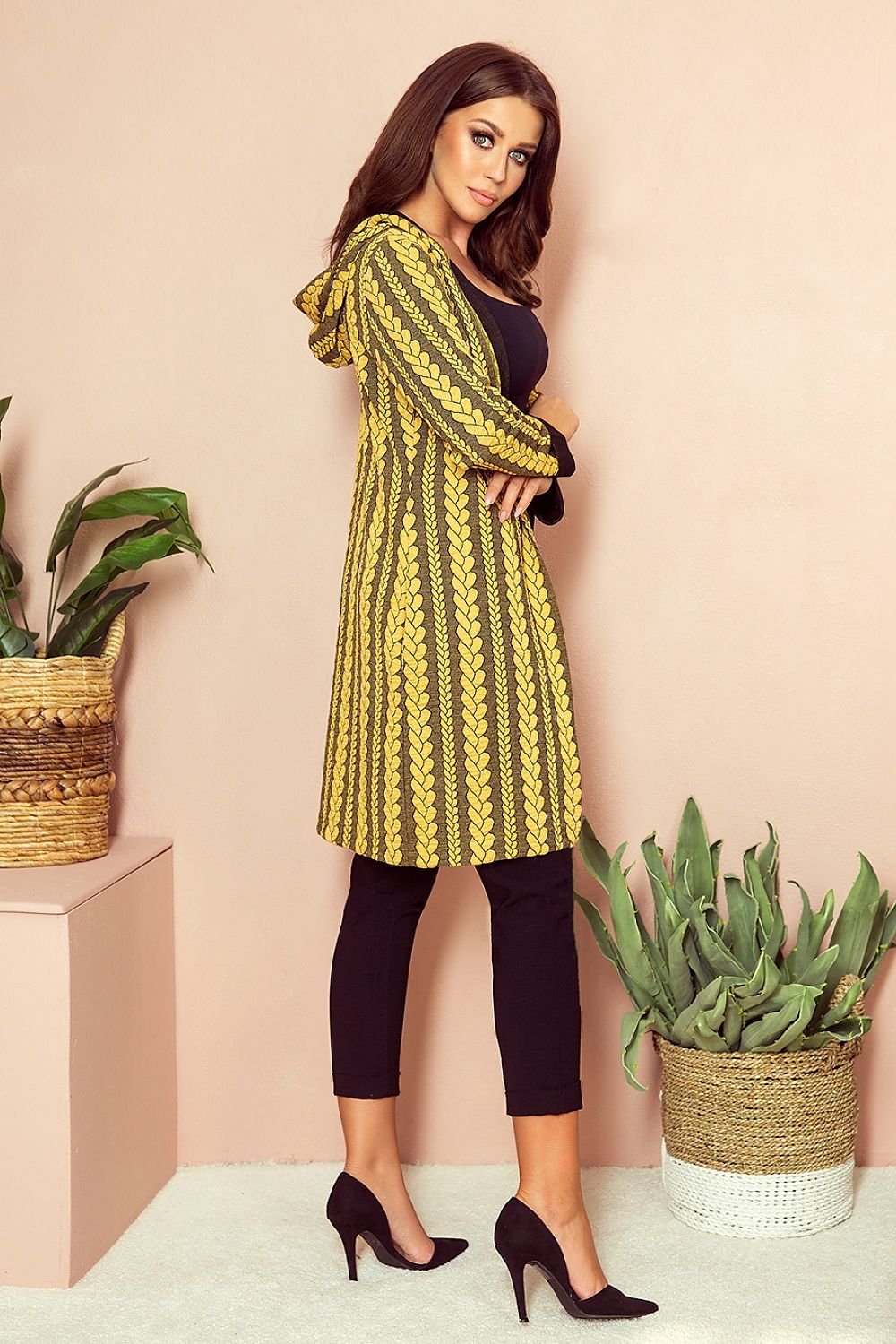 cardigan model 134422 Numoco