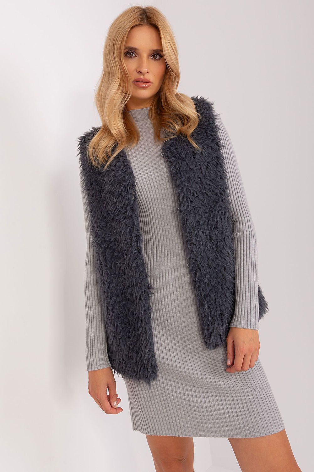 vest model 186800 Och Bella