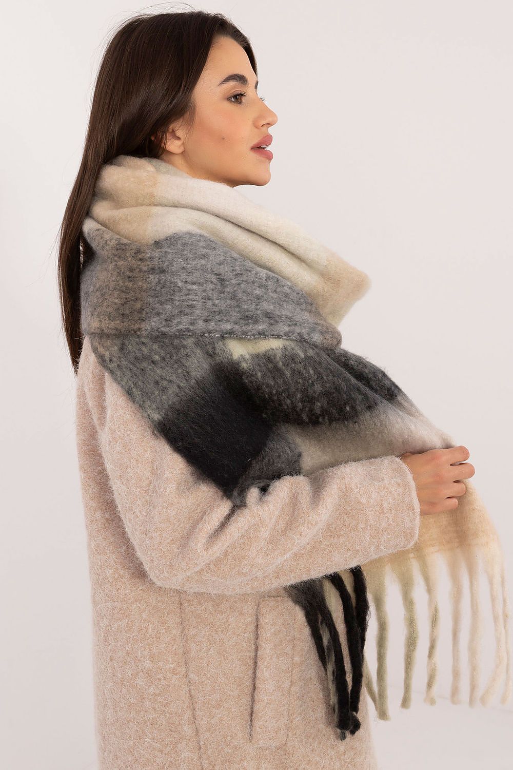  sjaal model 203176 AT 