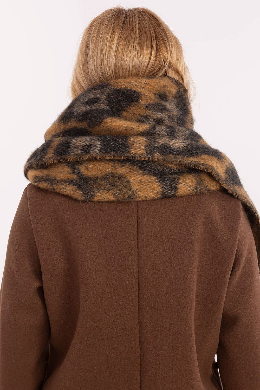  sjaal model 205961 AT 