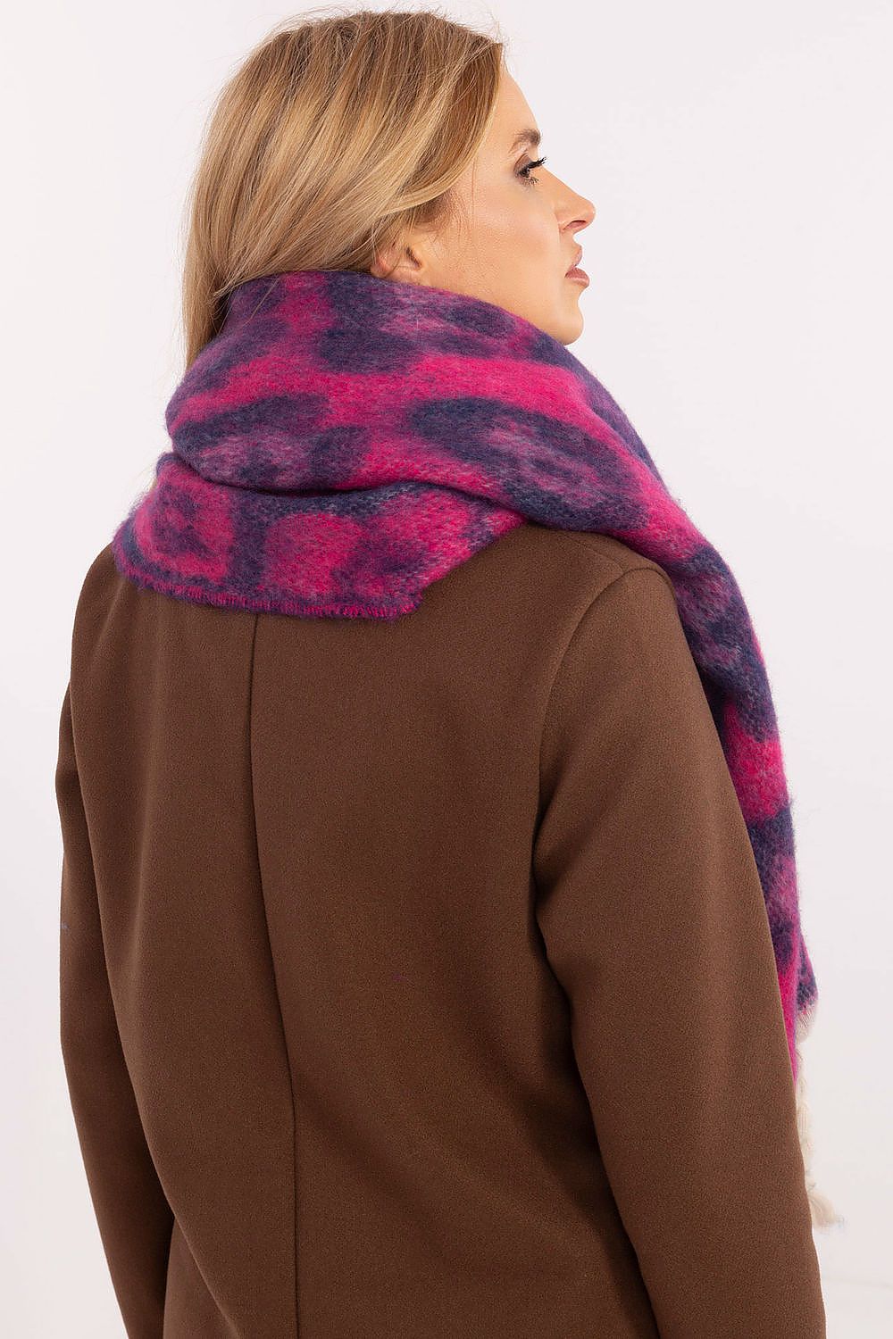  sjaal model 205963 AT 