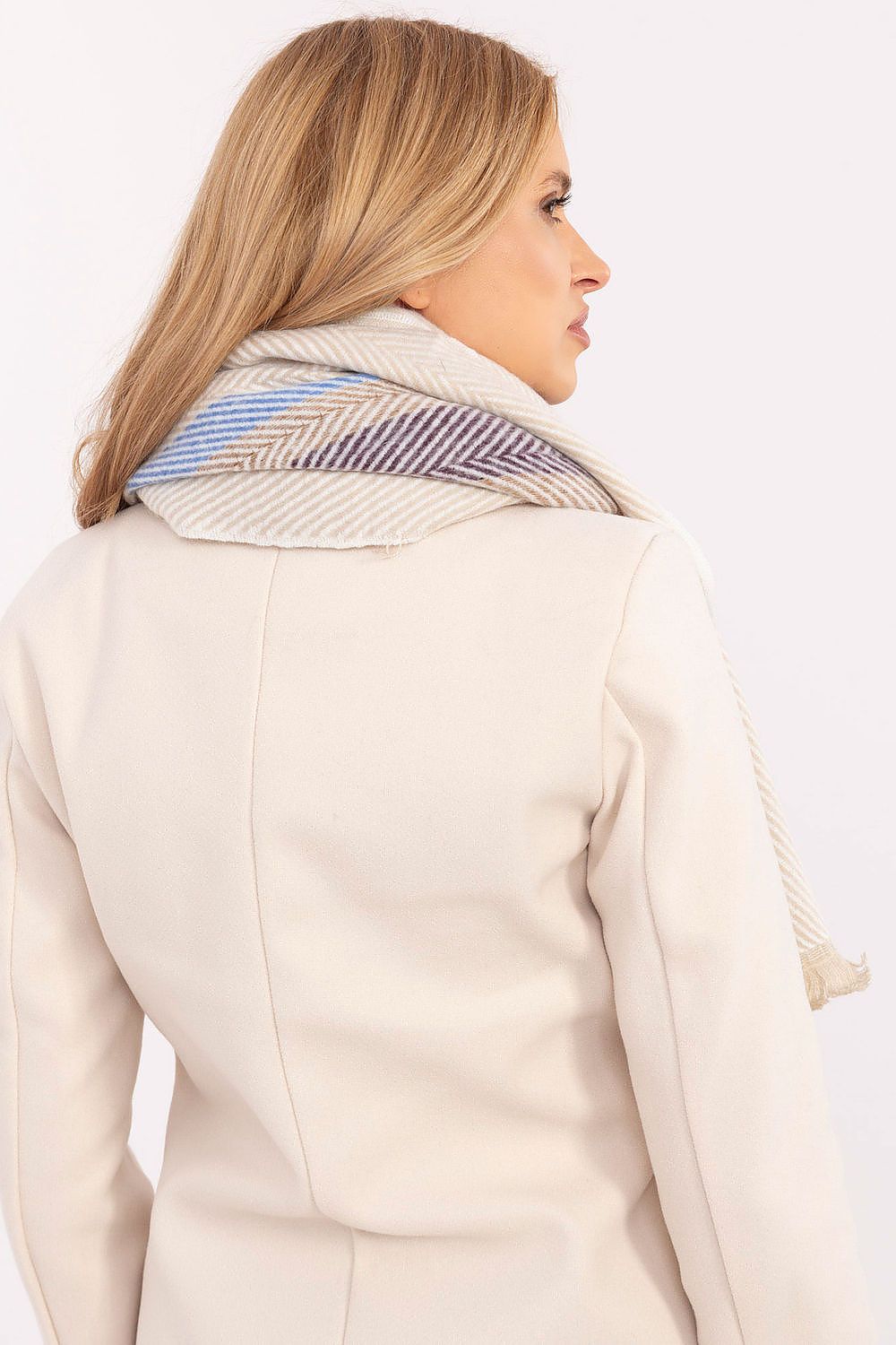  sjaal model 206041 AT 