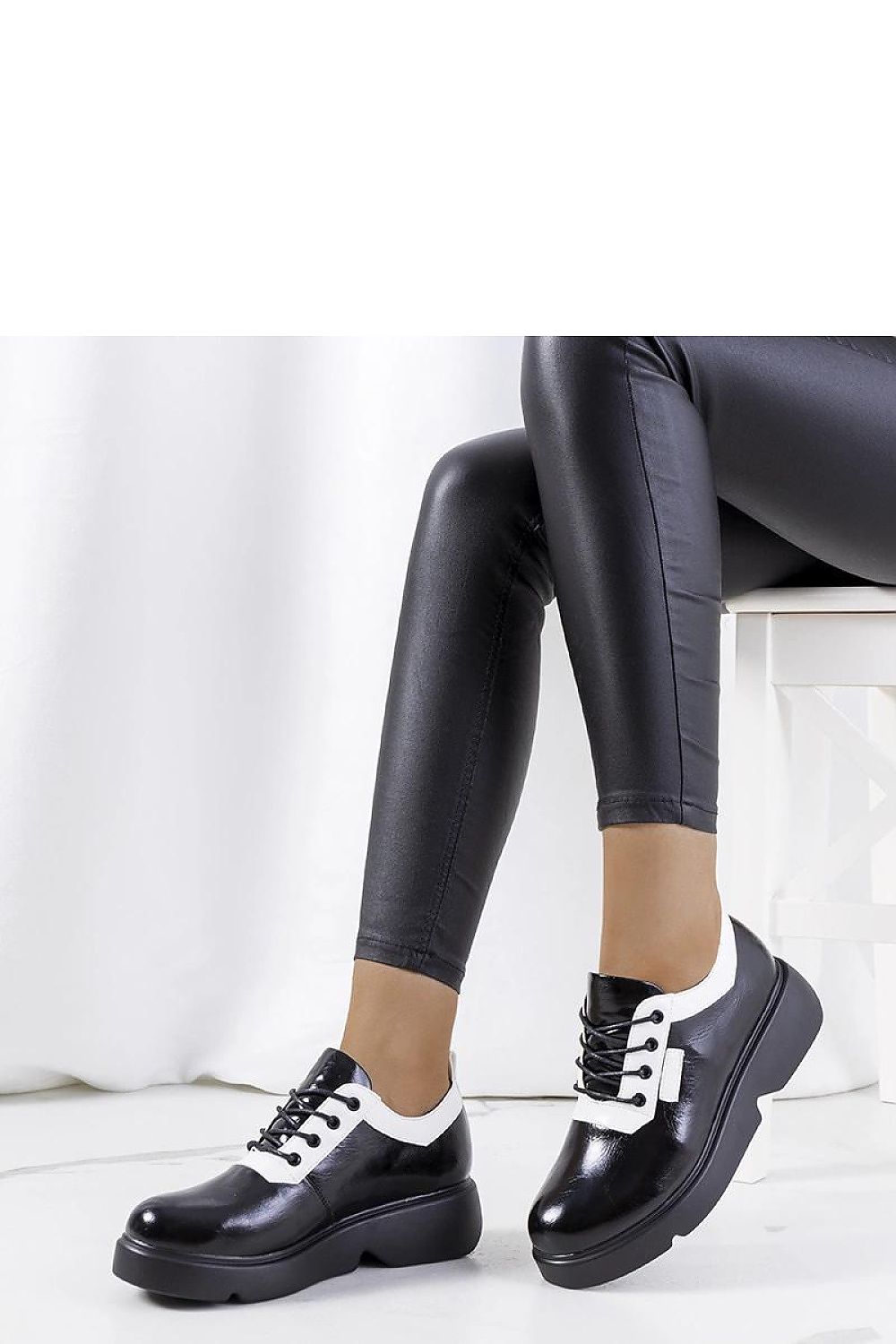  schoenen model 207095 Solea 